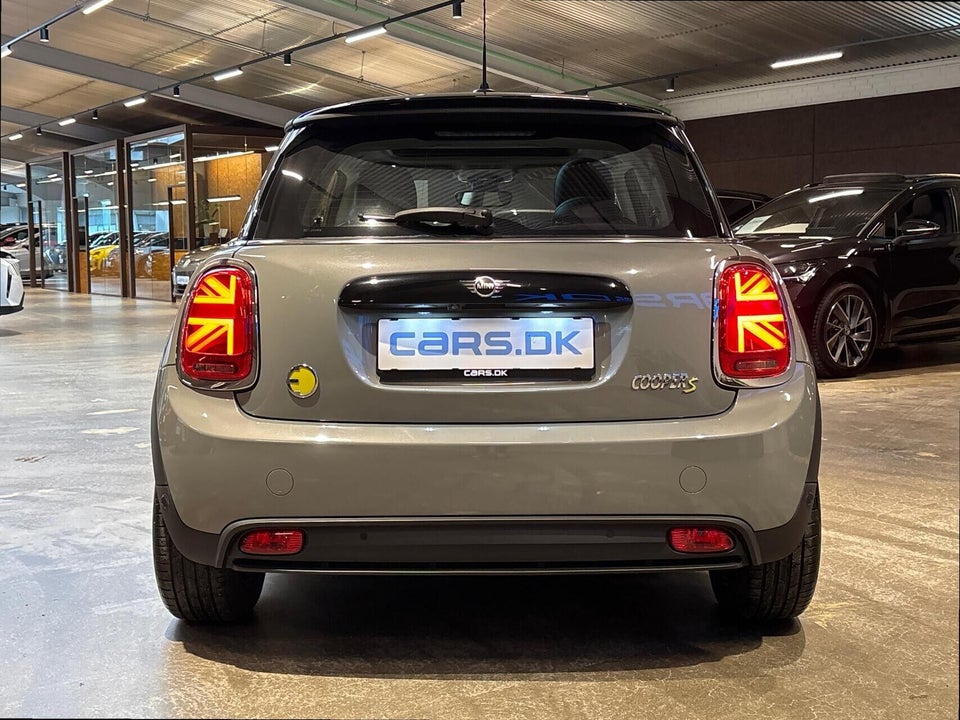 MINI Cooper SE Classic Trim 3d