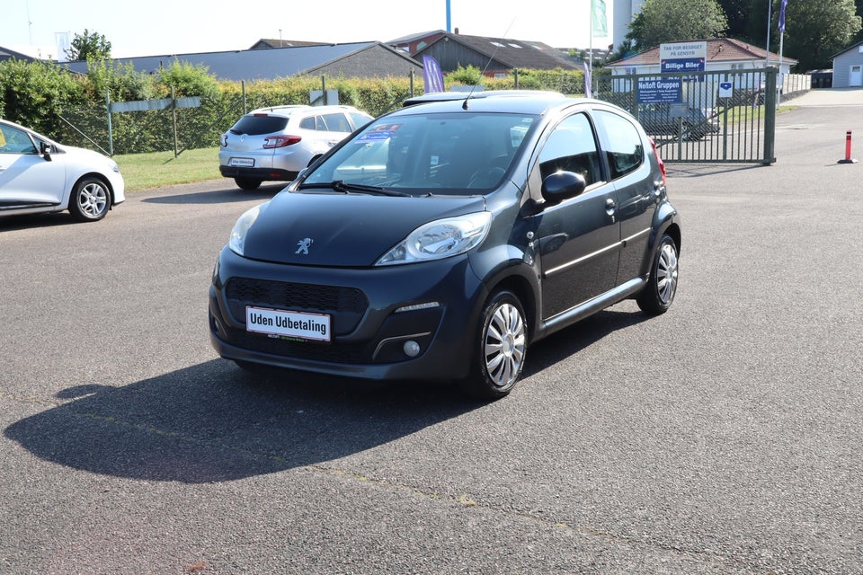 Peugeot 107 1,0 Champion Connect 5d