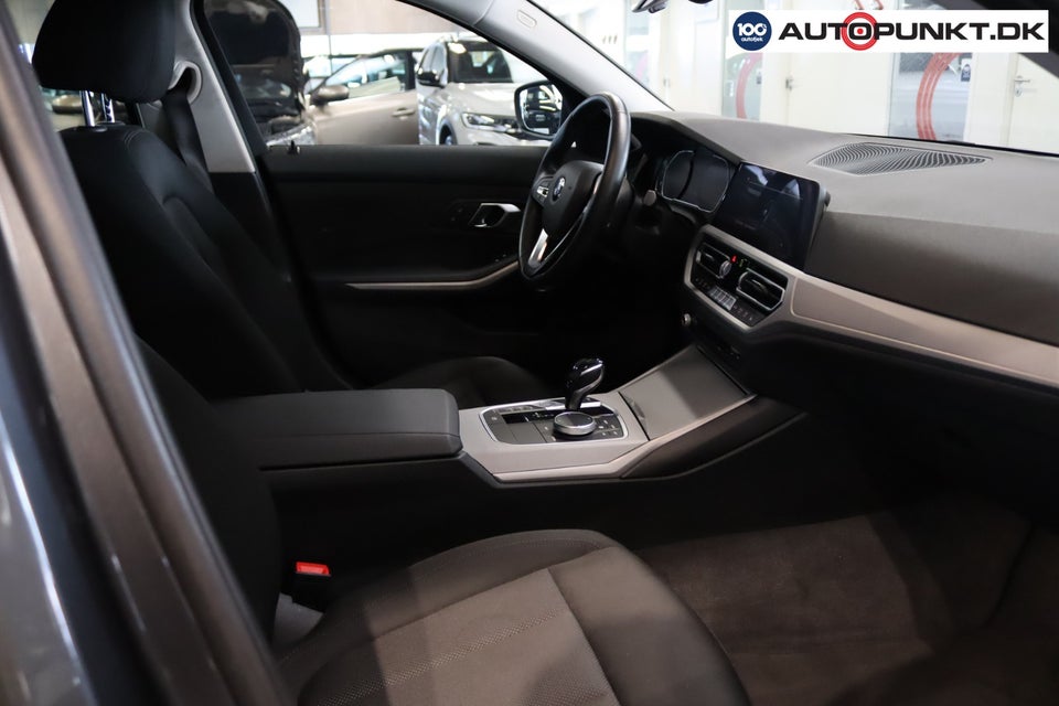 BMW 320d 2,0 Connected xDrive aut. 4d