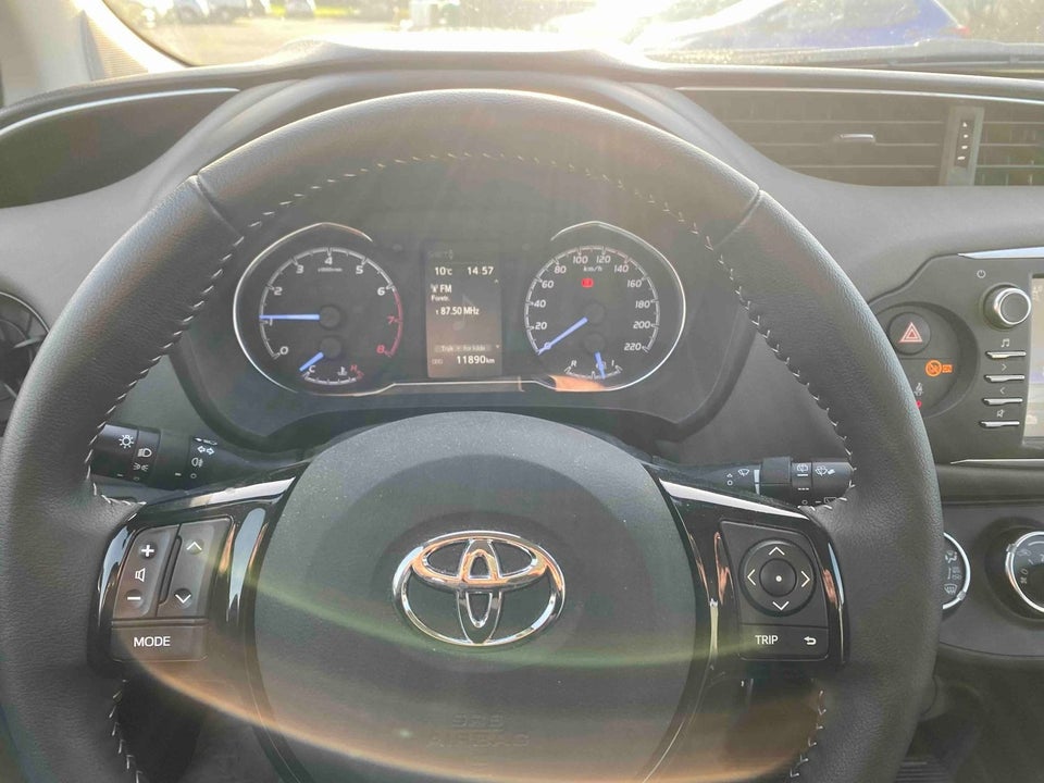 Toyota Yaris 1,5 VVT-iE T2 5d