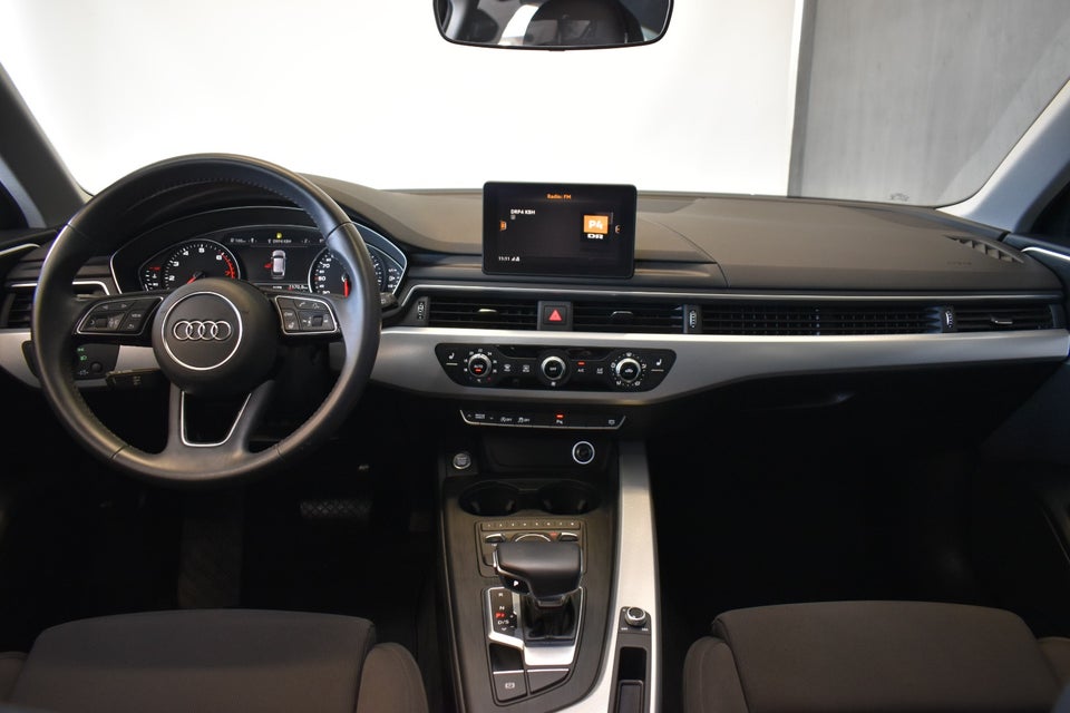 Audi A4 40 TFSi Sport Prestige Avant S-tr. 5d