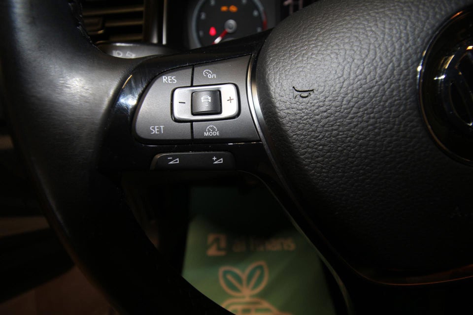 VW T-Roc 1,0 TSi 115 Style 5d