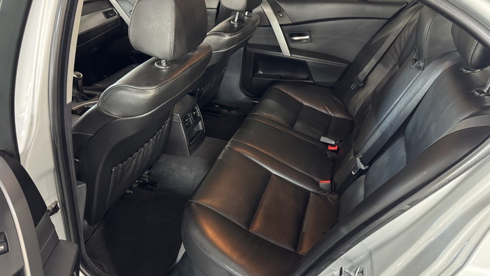 BMW 523i 2,5  4d