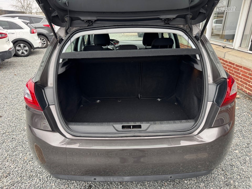 Peugeot 308 1,6 BlueHDi 120 Active 5d