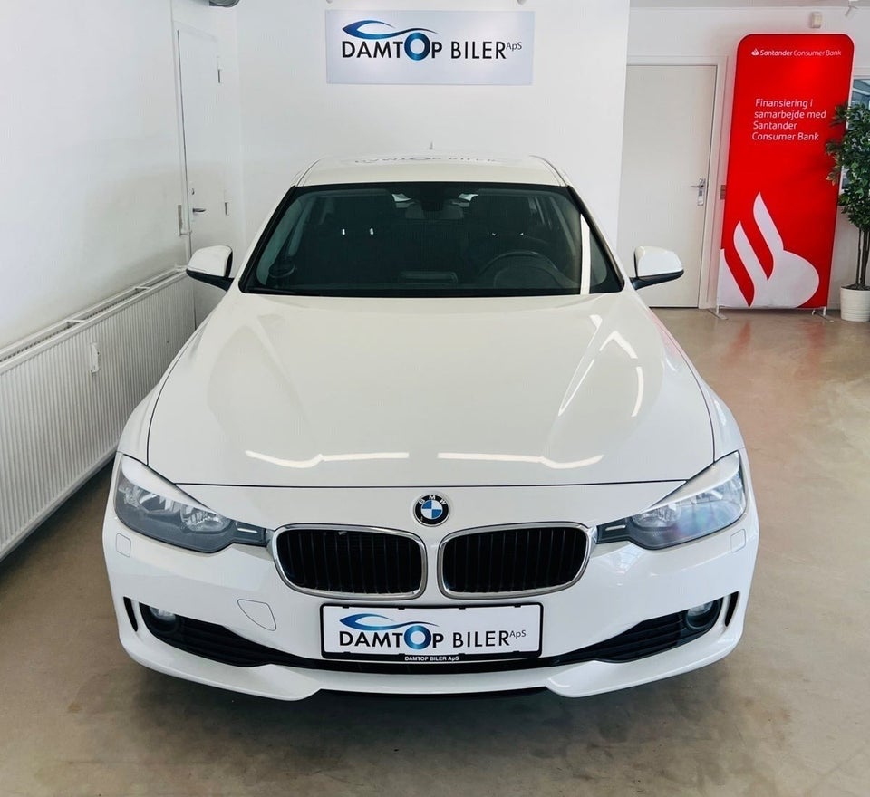 BMW 320d 2,0 Touring 5d