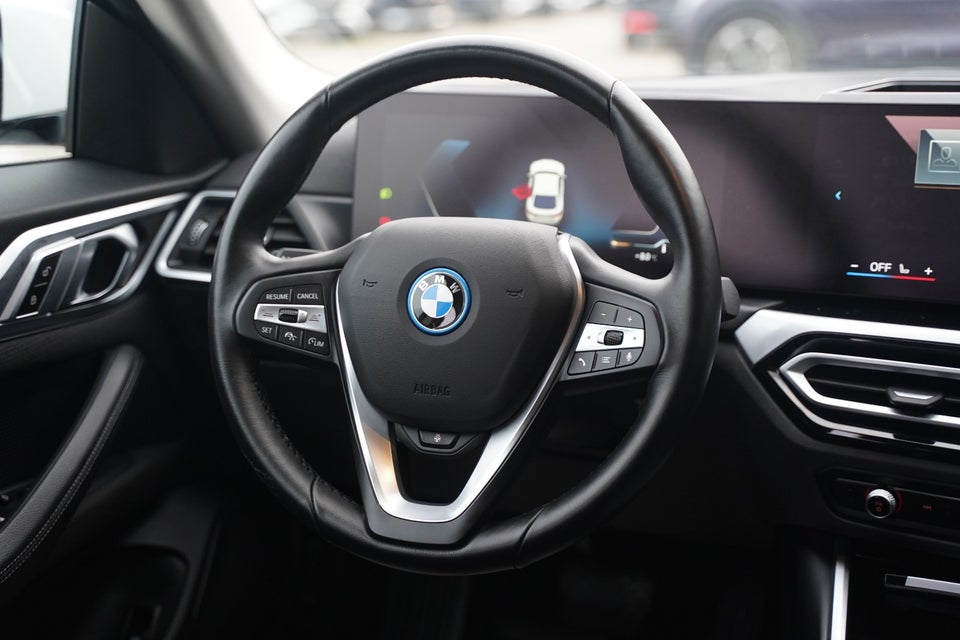 BMW i4 eDrive40 Charged 5d