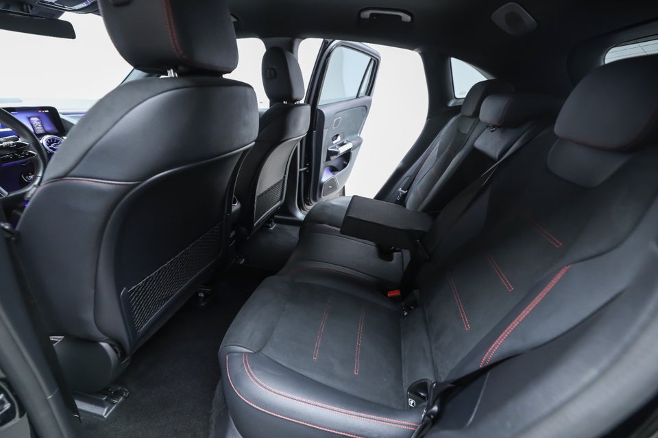 Mercedes EQA350 AMG Line Premium 4Matic 5d