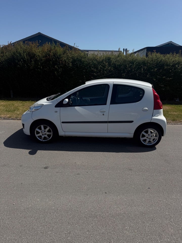 Peugeot 107 1,0 Active 5d