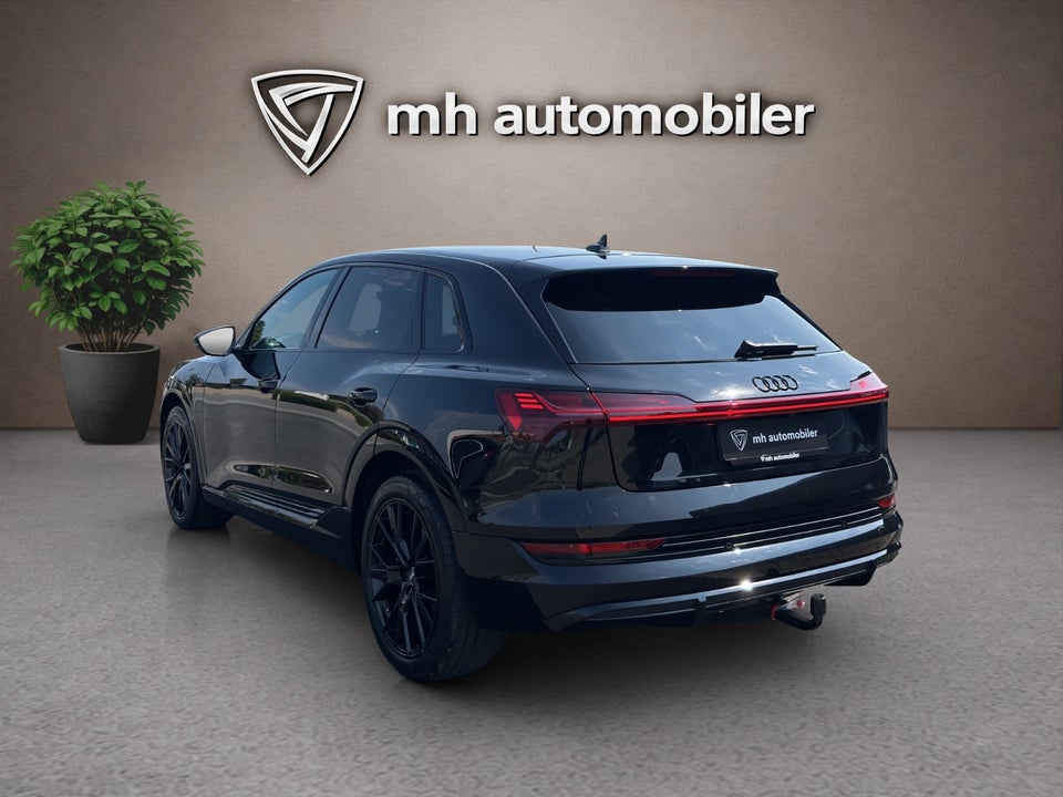 Audi e-tron 55 S-line quattro 5d