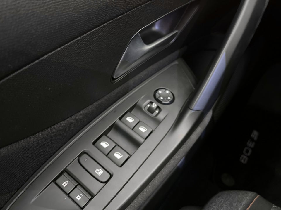 Peugeot e-308 54 Style 5d