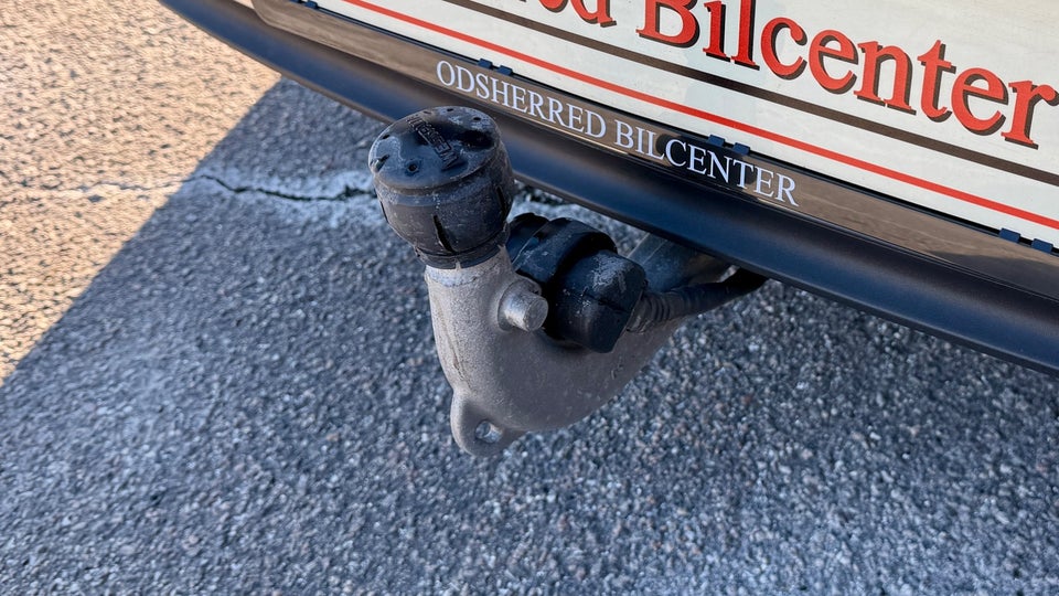 Mercedes EQA300 Progressive 4Matic 5d