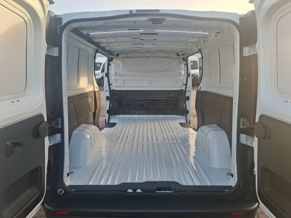 Nissan Primastar 2,0 dCi 170 L2H1 N-Connecta Van
