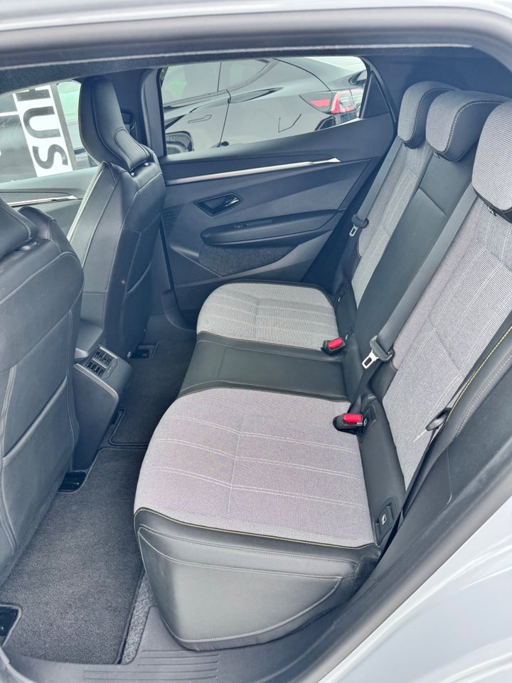 Renault Megane E-Tech 60 Techno 5d