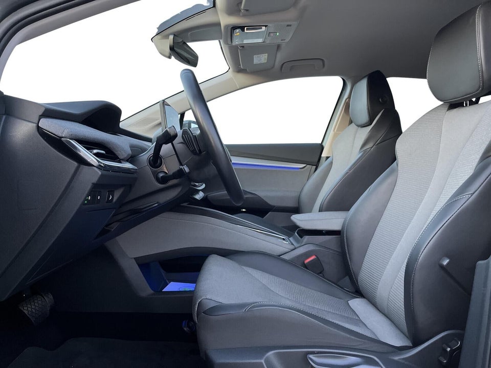 Skoda Enyaq 60 iV Plus 5d