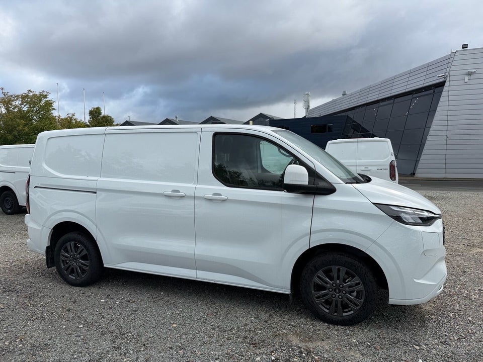 Ford E-Transit Custom 320 L1 64 Limited