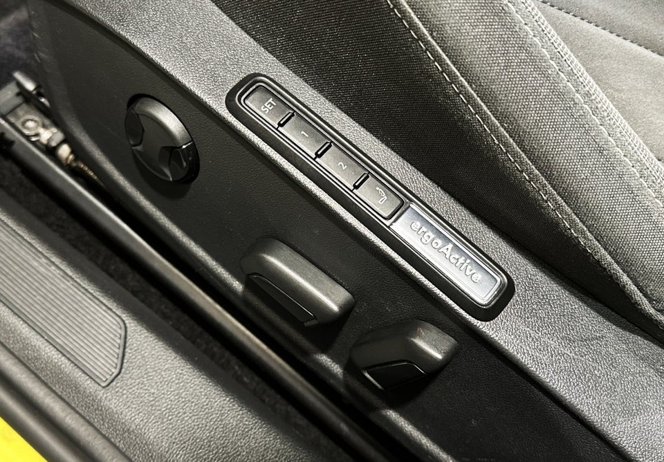 VW Golf VIII 1,4 eHybrid DSG 5d