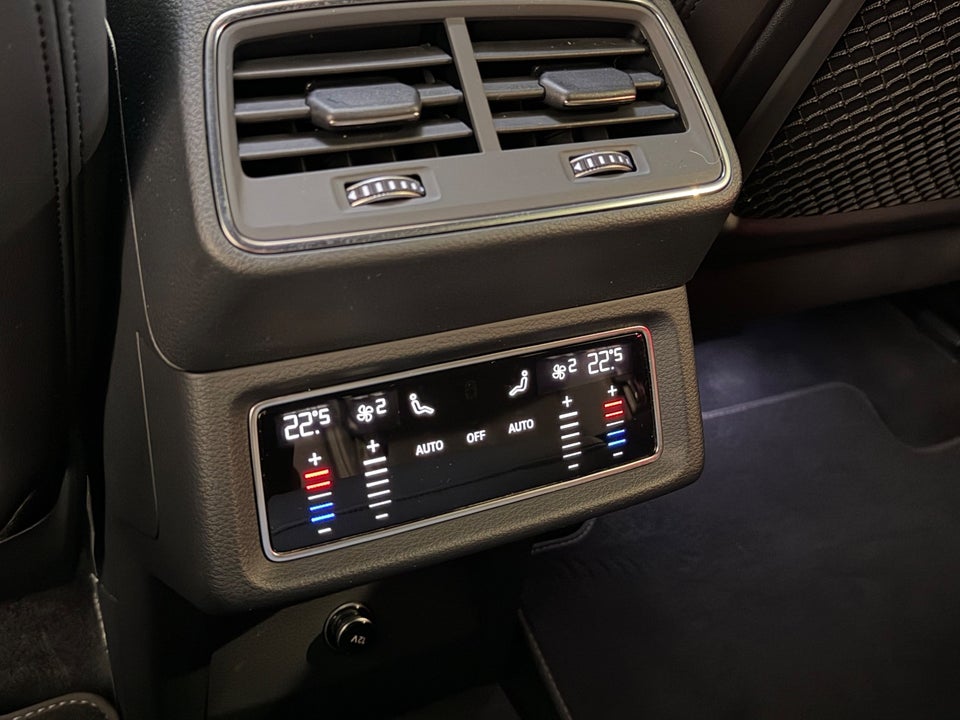 Audi e-tron 50 S-line quattro 5d