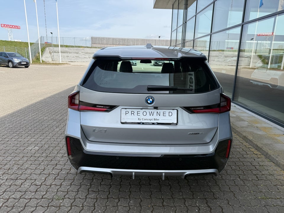 BMW iX1 eDrive20 M-Sport 5d