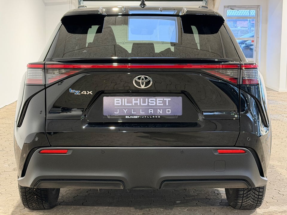 Toyota bZ4X Active 5d