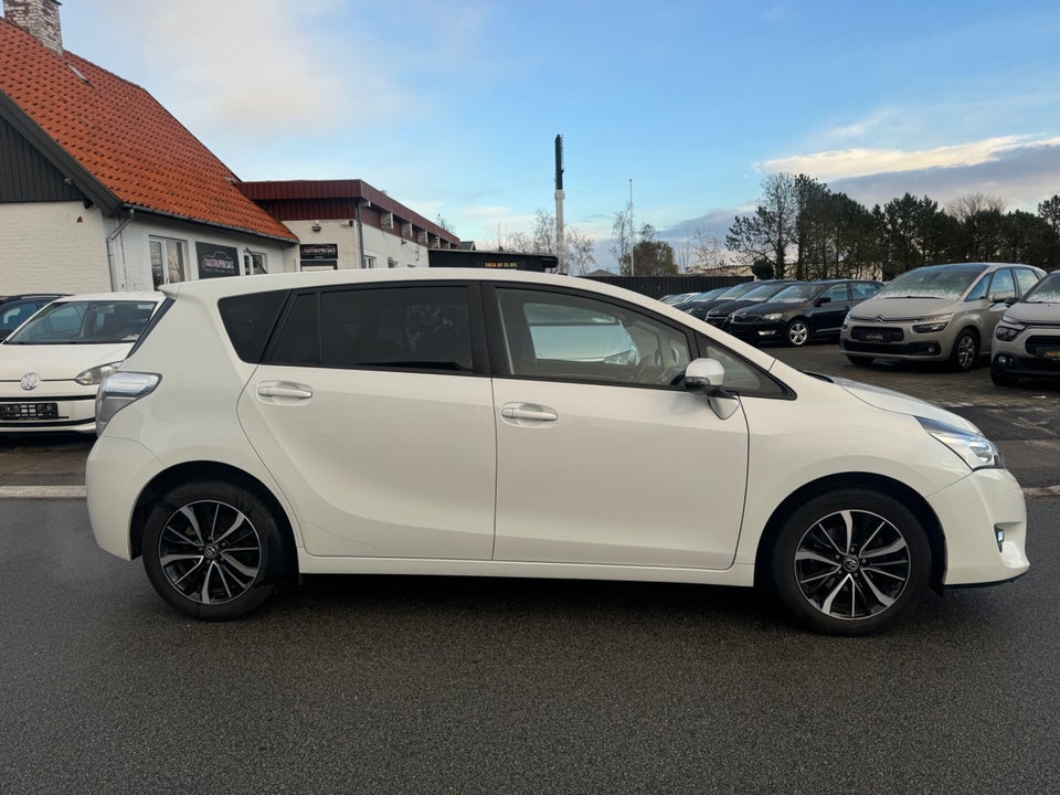 Toyota Verso 1,8 VVT-i T2 Premium MDS 7prs 5d