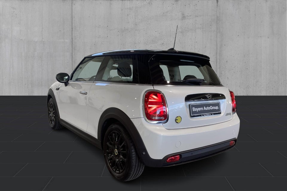 MINI Cooper SE Classic Trim 3d