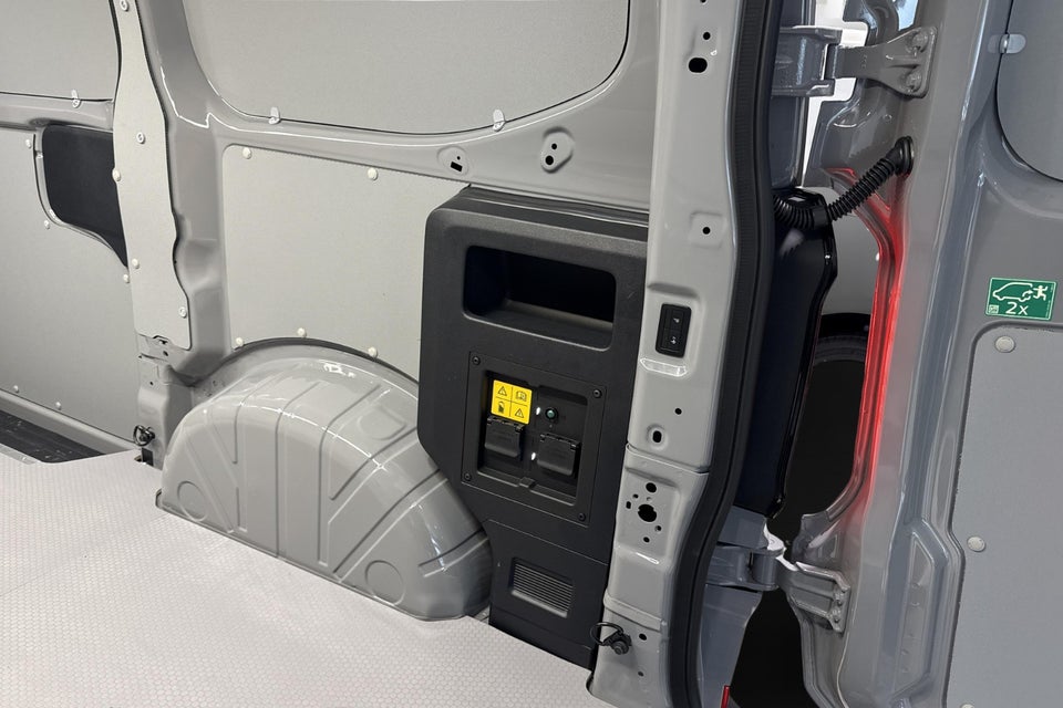 VW e-Transporter 64 Comfort Kassevogn SWB