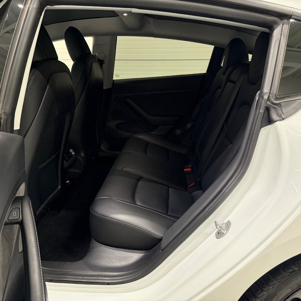 Tesla Model 3 Performance AWD 4d