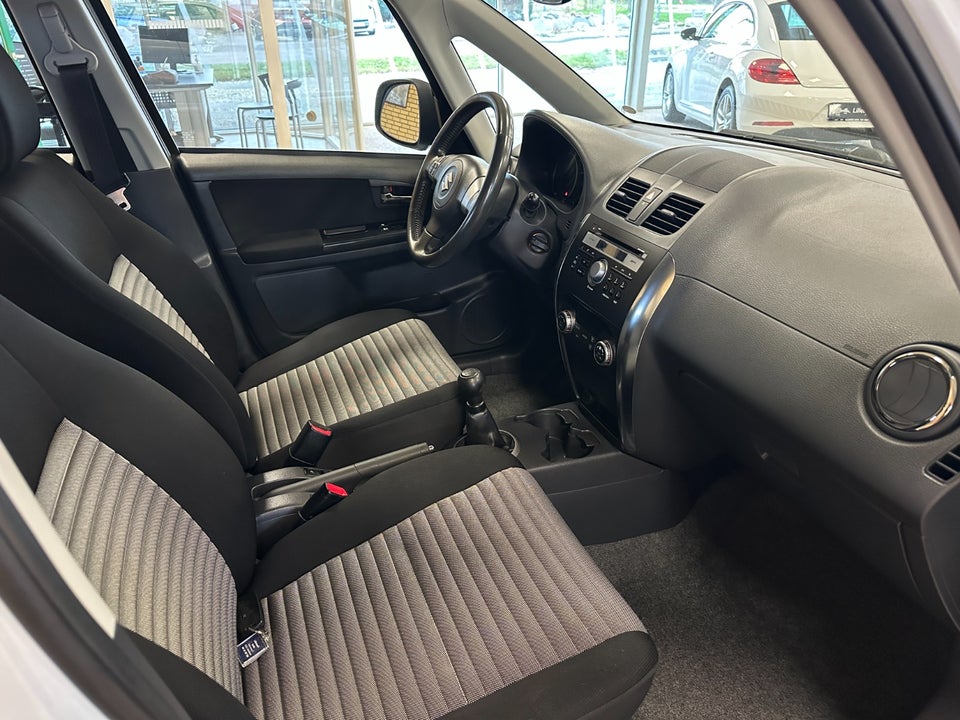 Suzuki SX4 1,6 CombiBack Style 5d