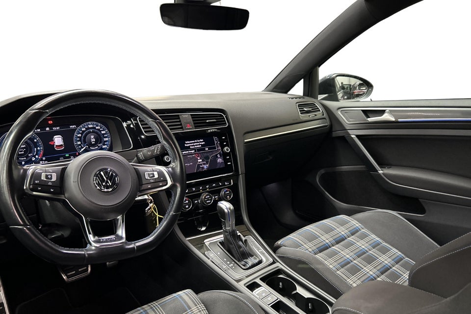 VW Golf VII 1,4 GTE DSG 5d