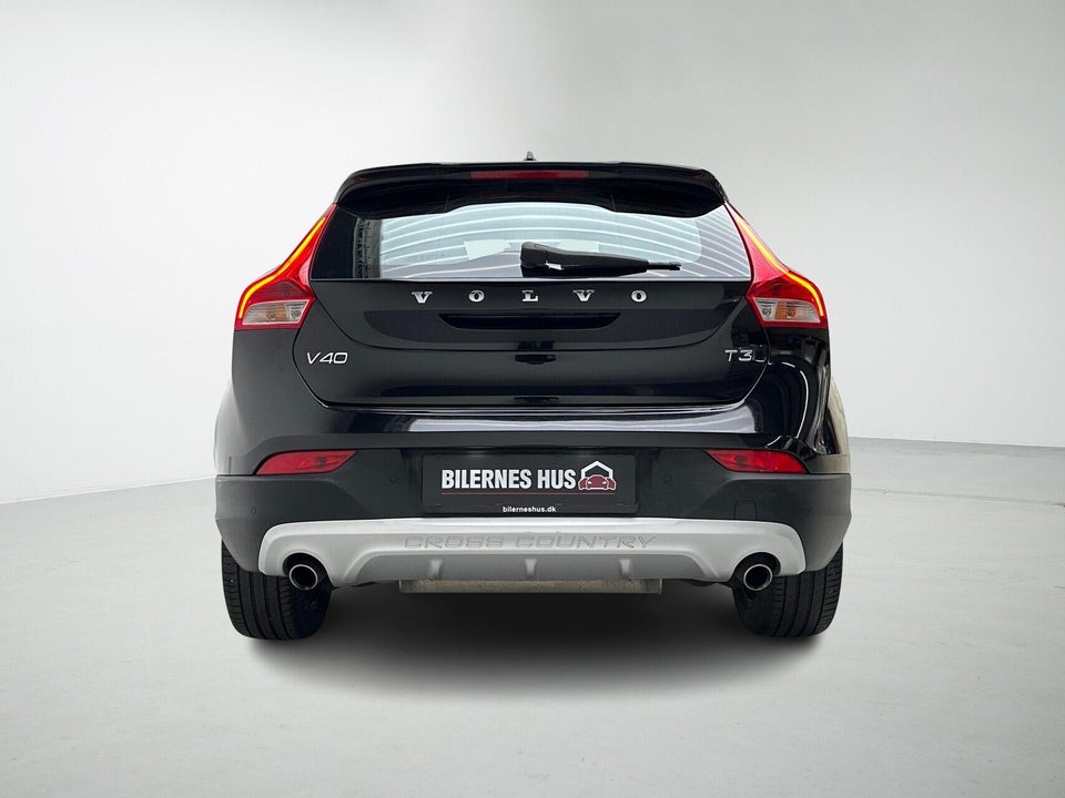 Volvo V40 CC 1,5 T3 152 aut. 5d