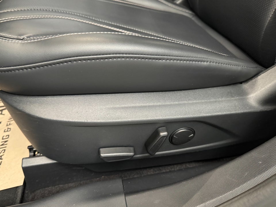 Ford Mustang Mach-E 98 Premium Extended Range 5d