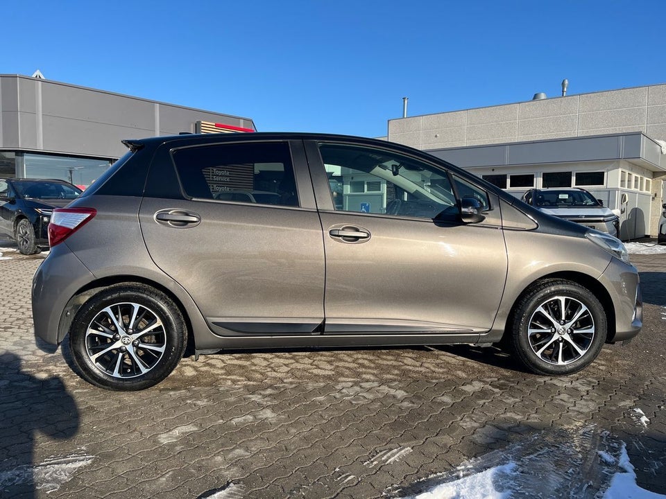 Toyota Yaris 1,0 VVT-i T3 Premium 5d