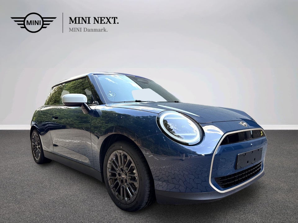 MINI Cooper SE Favoured Trim XL 3d