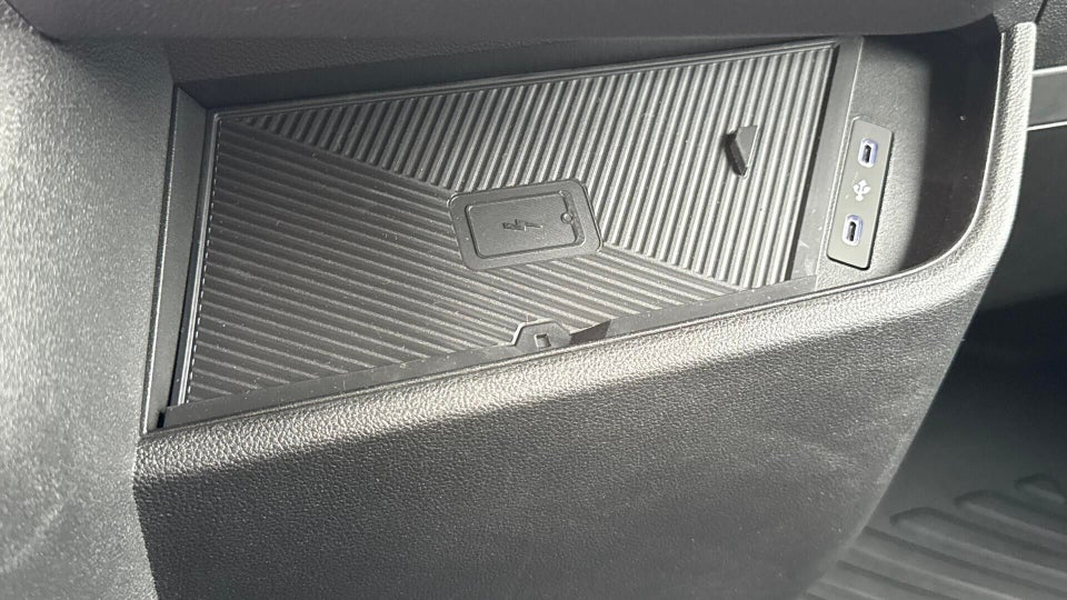 Renault Master V T33 2,0 dCi 130 L2H2 Kassevogn Tekno