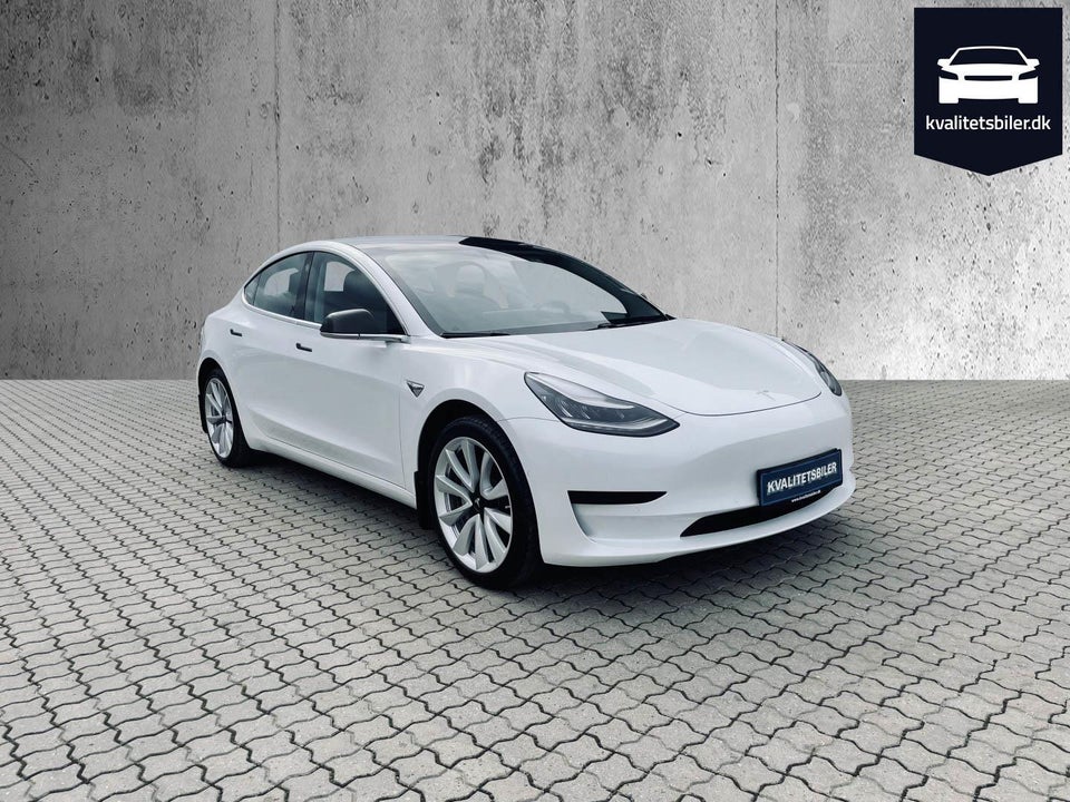 Tesla Model 3 Standard Range+ RWD 4d