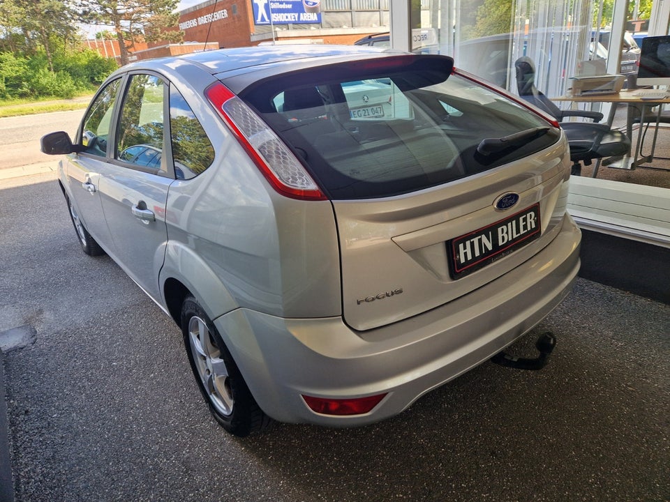 Ford Focus 1,6 Titanium 5d