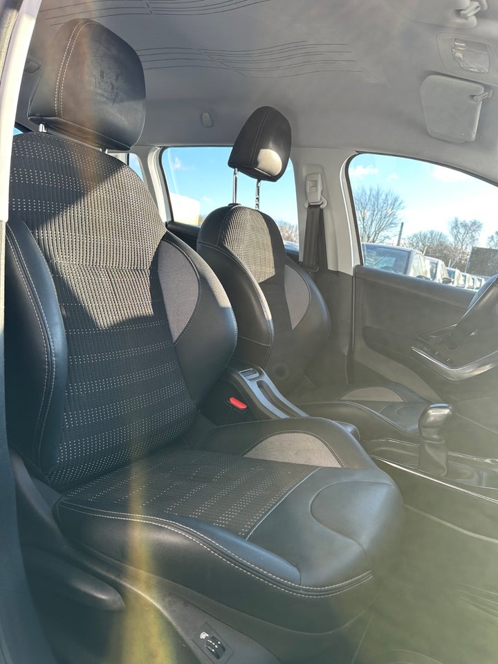 Peugeot 2008 1,2 VTi 82 Active+ 5d