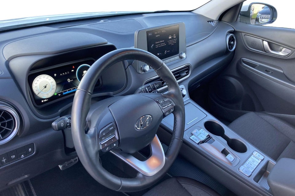 Hyundai Kona 64 EV Essential 5d