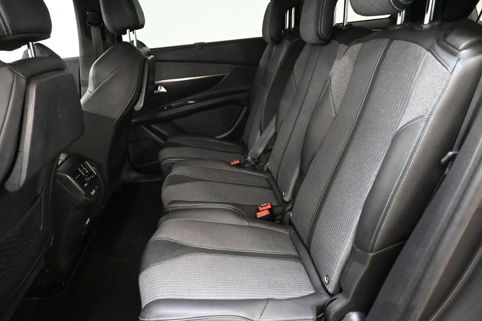 Peugeot 5008 1,2 PureTech 130 Allure Pack EAT8 7prs 5d
