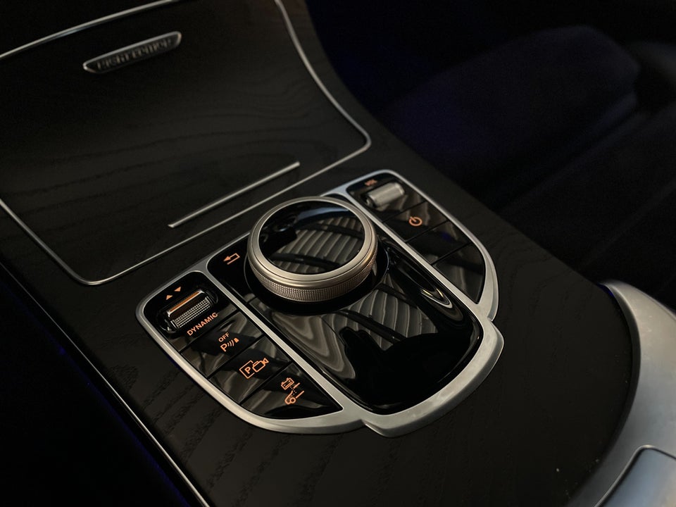 Mercedes C300 de 2,0 AMG Line Night Edition stc. aut. 5d