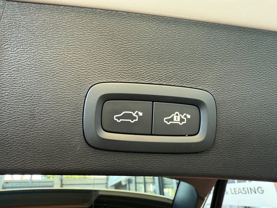 Volvo EX40 Extended Range Core 5d