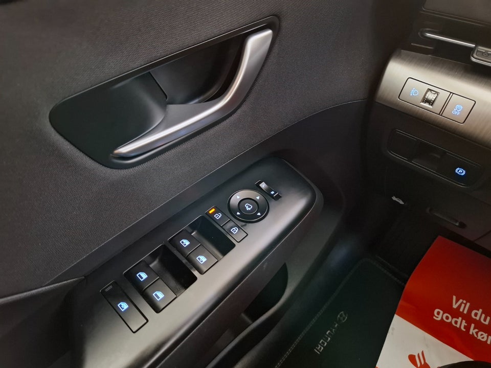 Hyundai Kona 48 EV Essential 5d