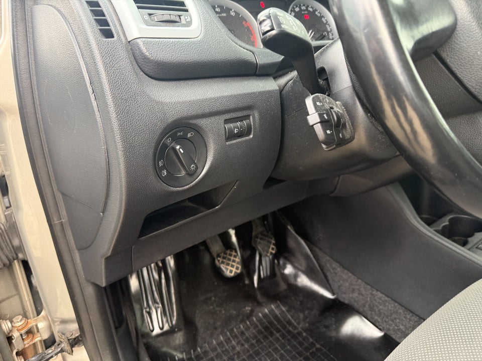 Skoda Fabia 1,4 16V Ambiente Combi 5d