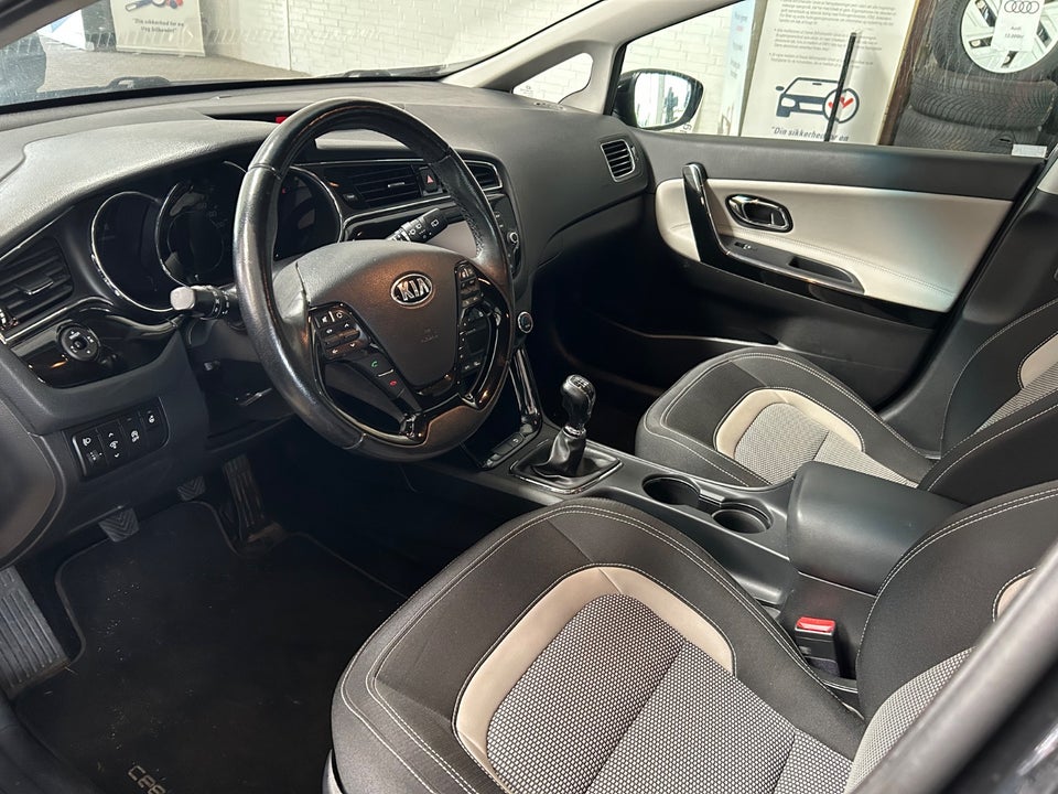 Kia Ceed 1,4 CVVT Attraction SW 5d