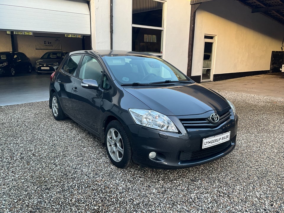 Toyota Auris 1,6 T2 5d