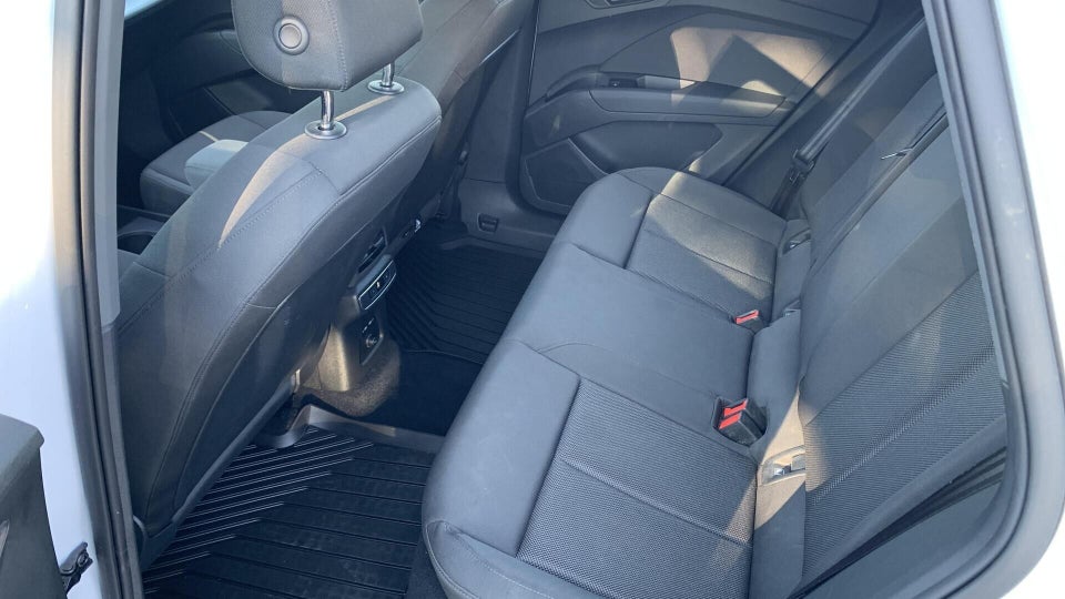 Audi Q4 e-tron 40 Attitude 5d