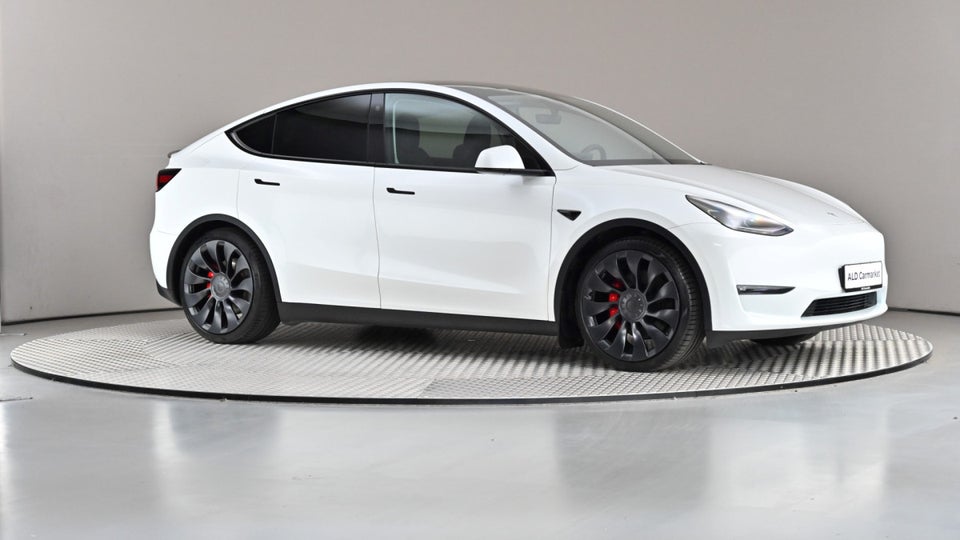 Tesla Model Y Performance AWD 5d