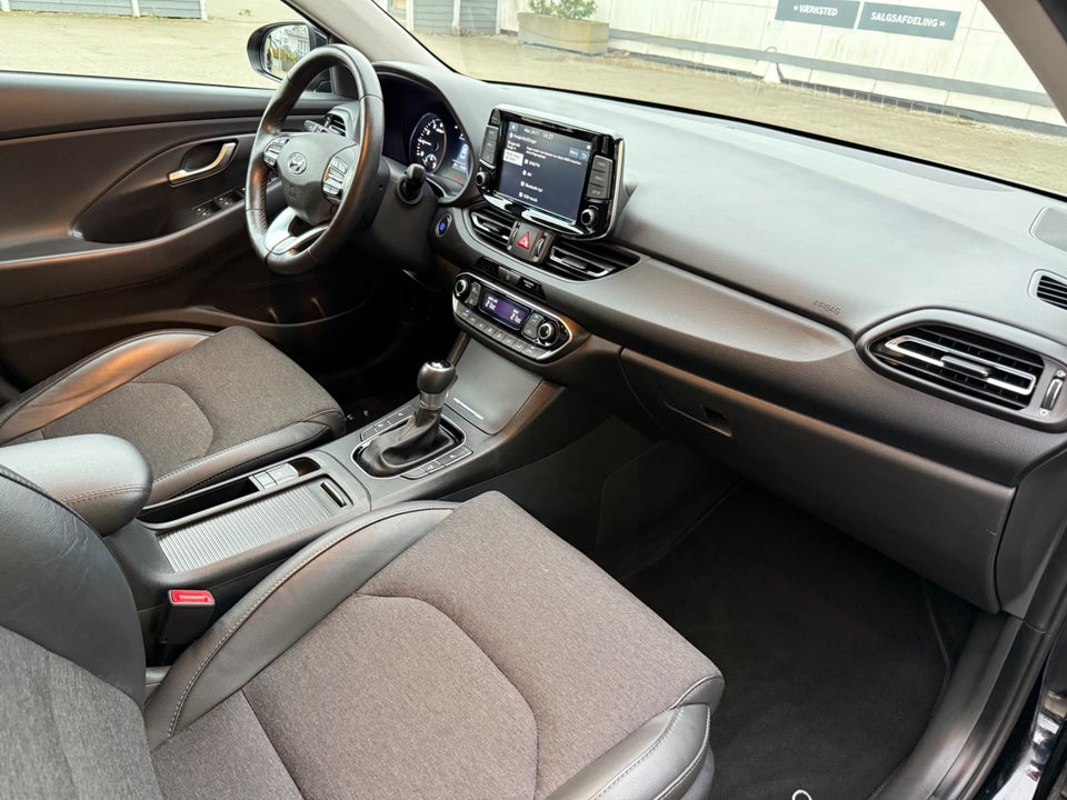 Hyundai i30 1,0 T-GDi Essential DCT 5d