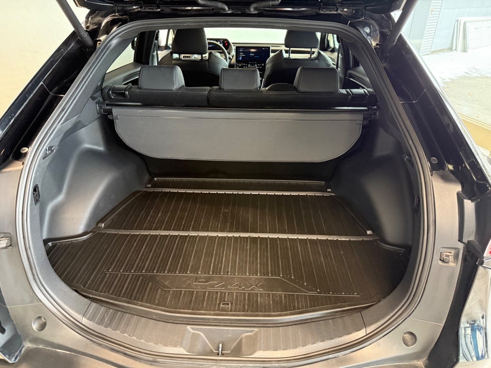 Toyota bZ4X Executive 5d