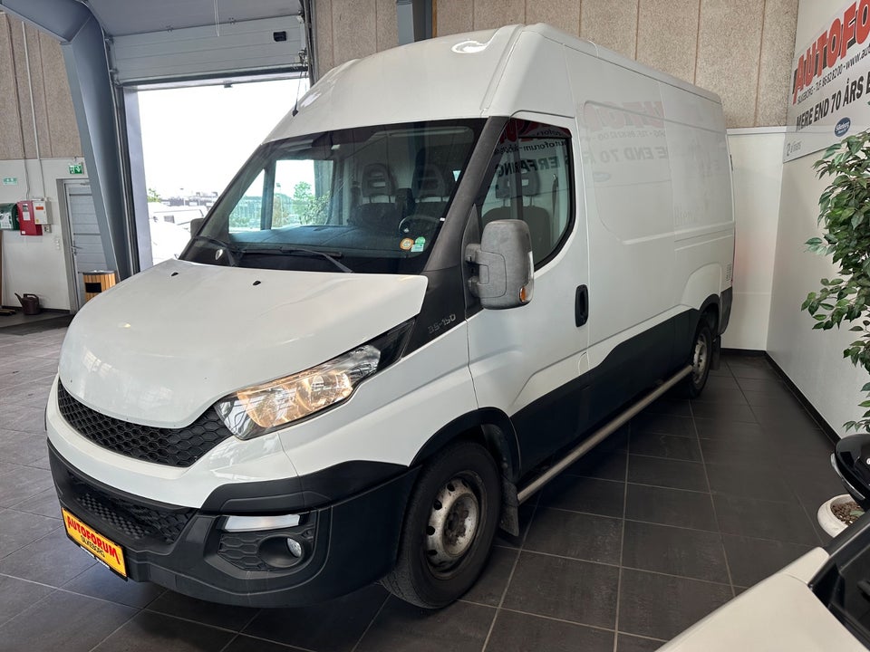 Iveco Daily 2,3 35S15 10,8m³ Van